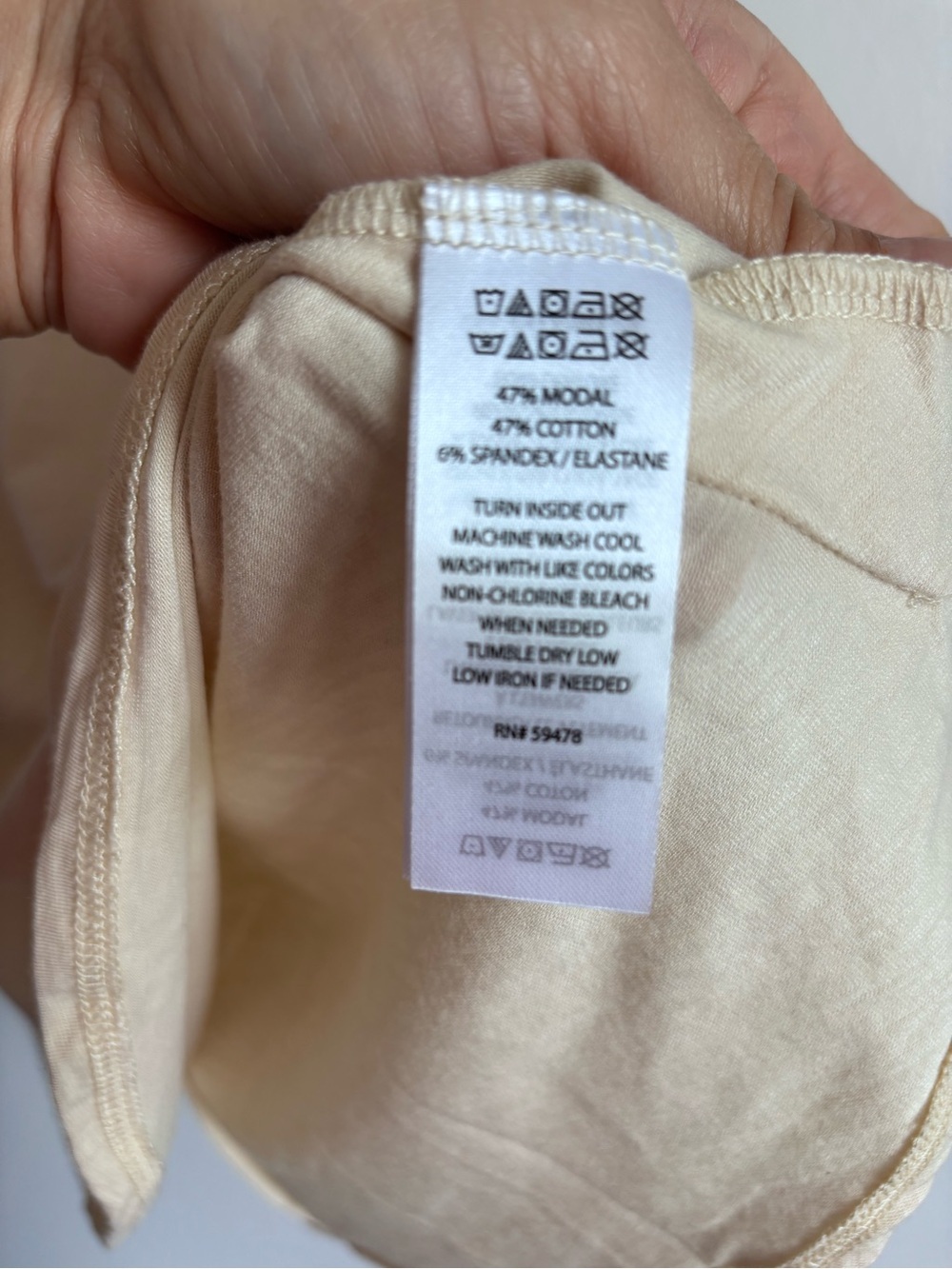 C&C California Women's V-Neck Sleeveless Tank Top — Cream XS - Picture 5 of 7
